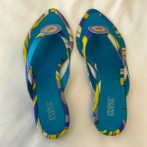 Franco Sarto Retro Blue Paisley Kitten Sandals Size 7